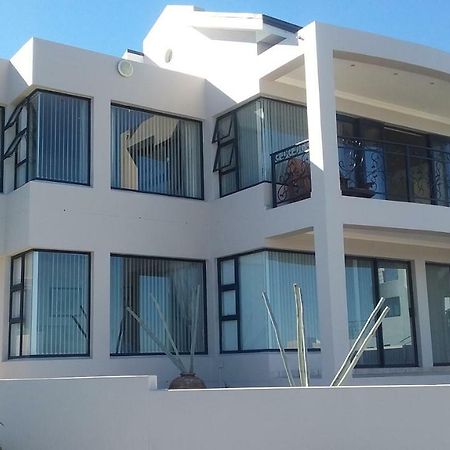 Wave Dancer Bed and Breakfast Gansbaai Esterno foto