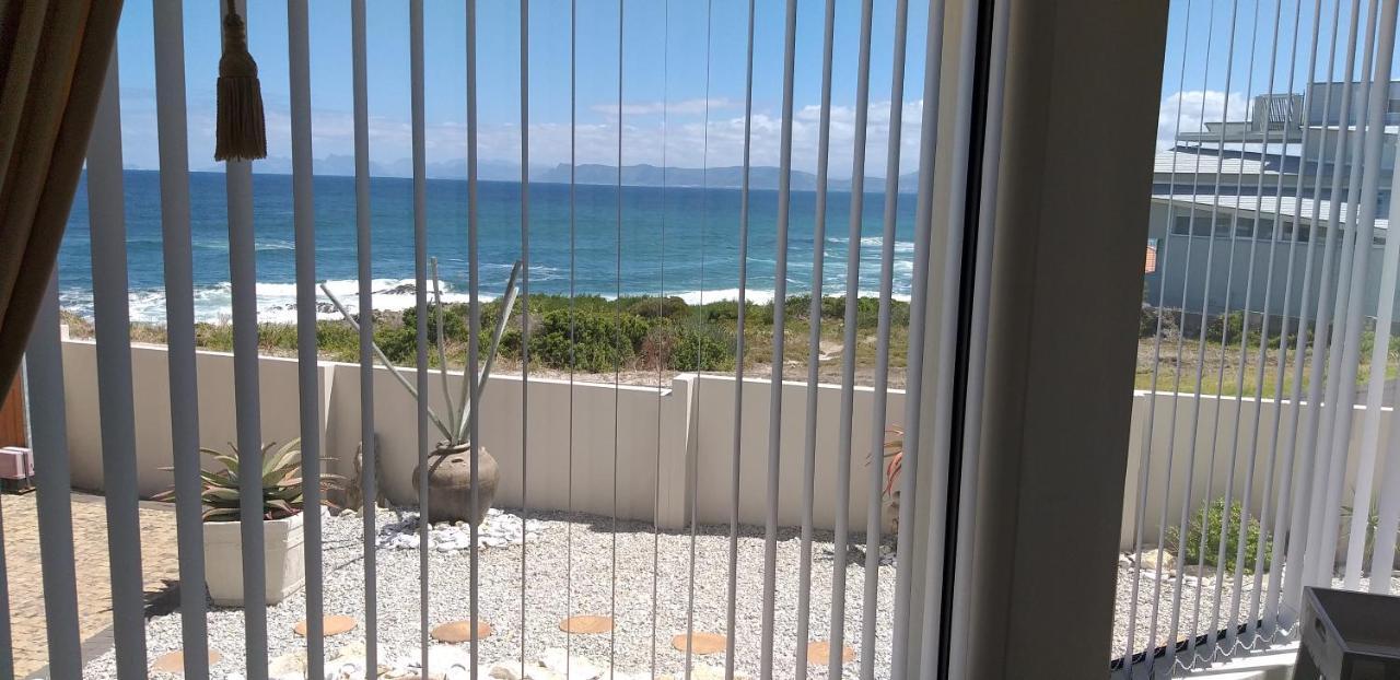 Wave Dancer Bed and Breakfast Gansbaai Esterno foto
