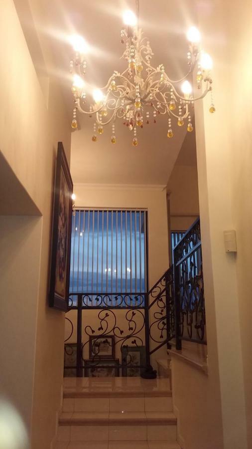 Wave Dancer Bed and Breakfast Gansbaai Esterno foto