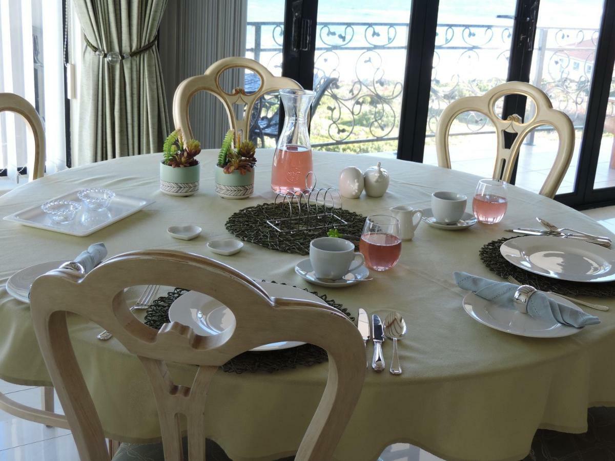 Wave Dancer Bed and Breakfast Gansbaai Esterno foto