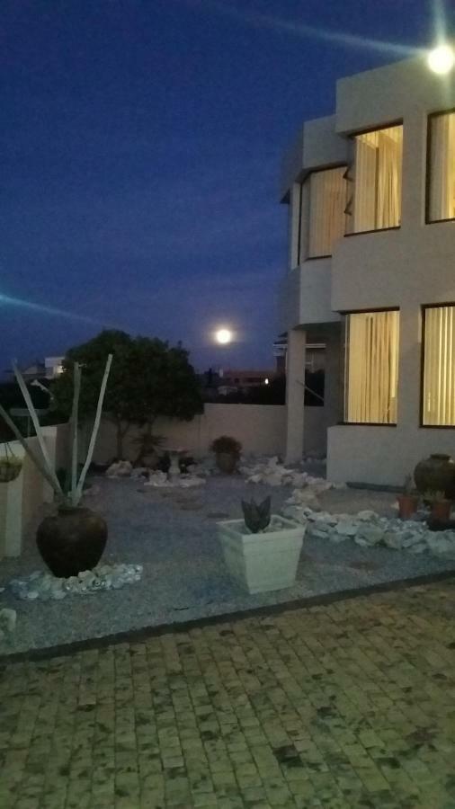 Wave Dancer Bed and Breakfast Gansbaai Esterno foto